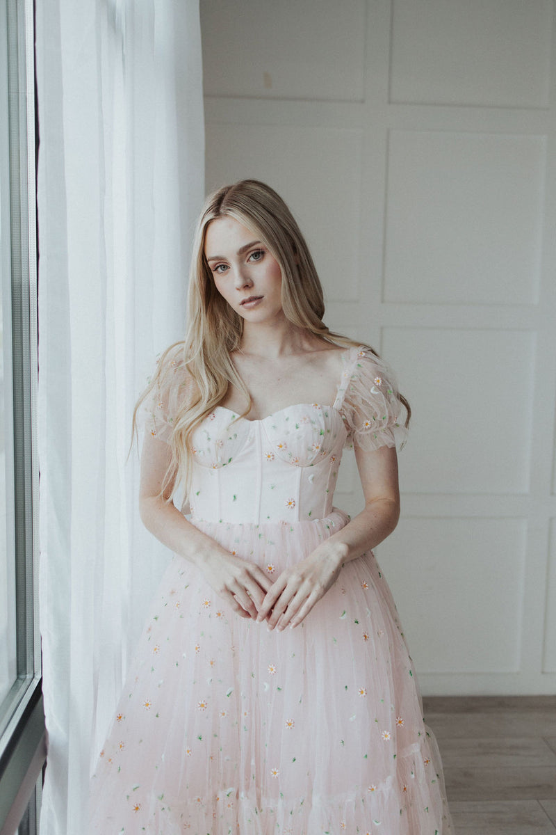Daisy Dress - Light Pink
